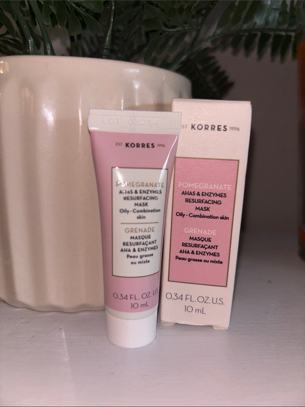 Korres Pomegranate resurfacing mask 10ML New in Box